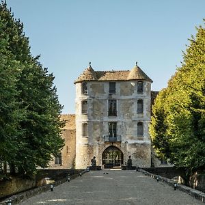 Chateau De Villiers-Le-Mahieu